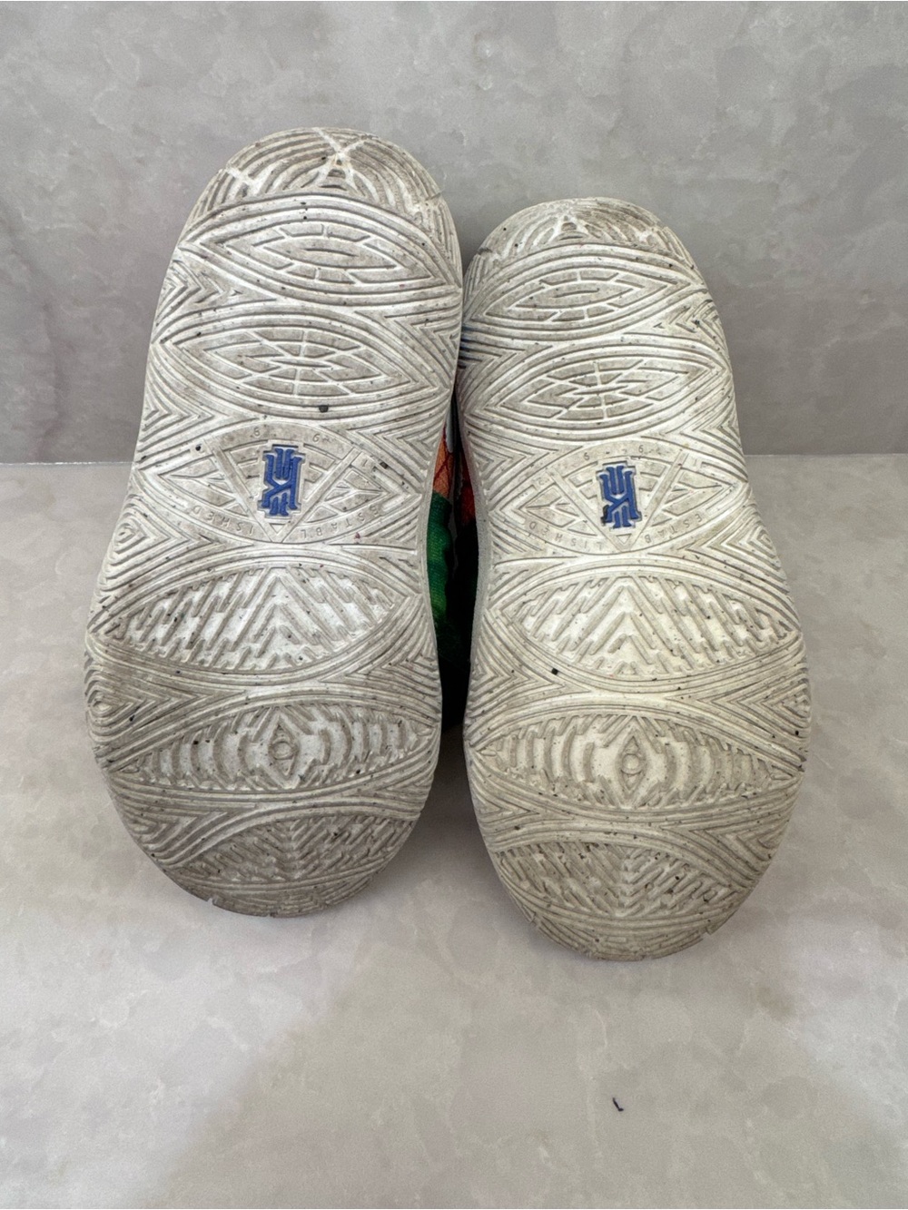 Nike Kyrie 5 SBSP SpongeBob House Shoes - Picture 7 of 7